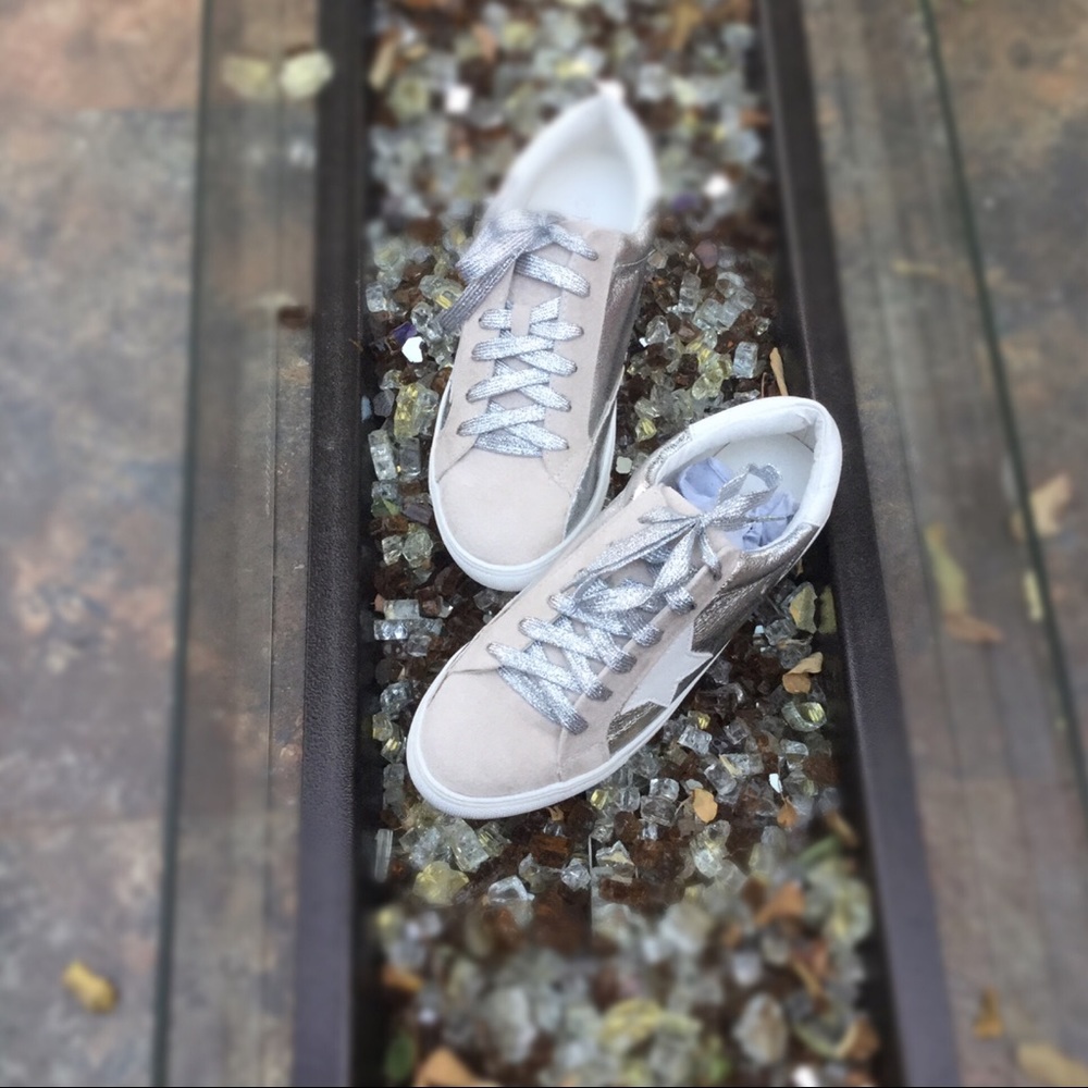 LAST‼️Stardom Metallic Sneakers - Picture 8 of 8